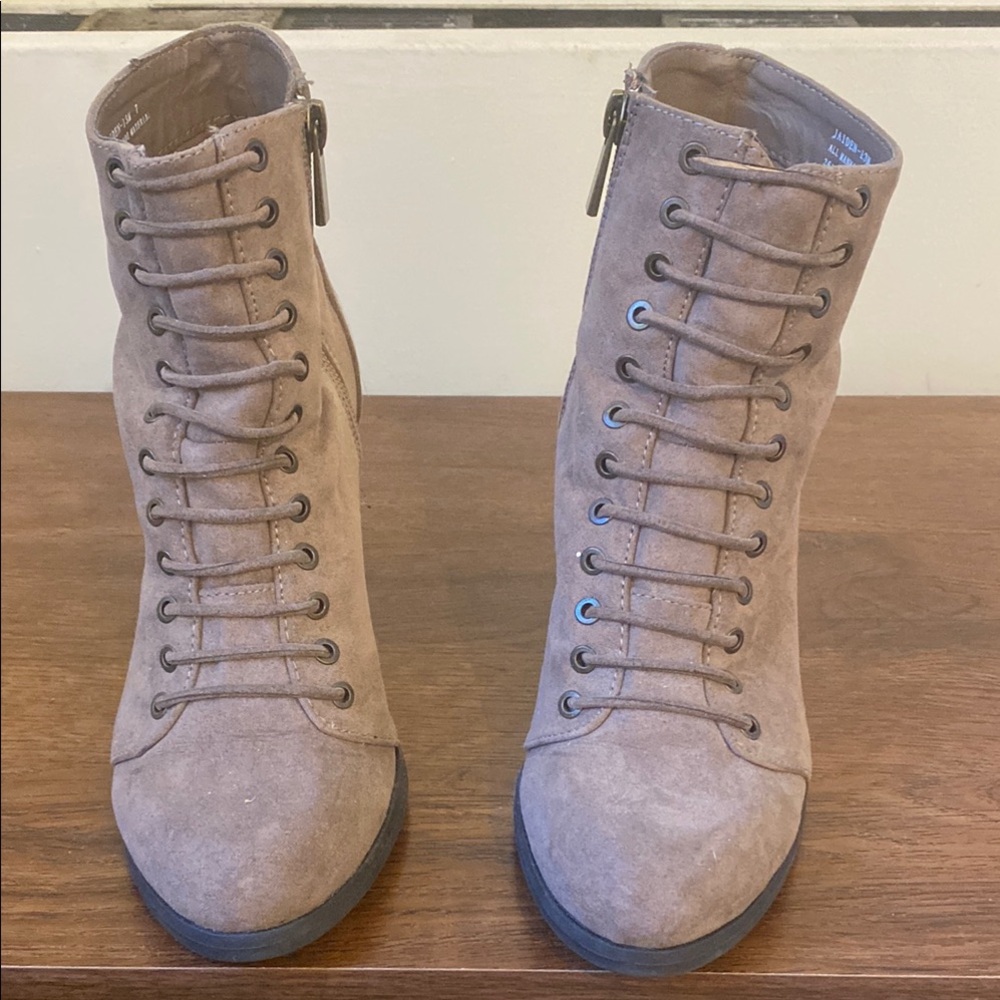Women's Lace-Up Heeled Ankle Boots